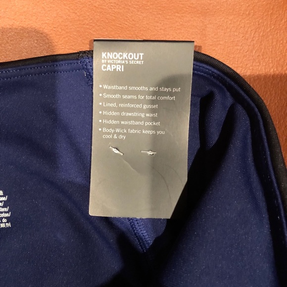 Victoria’s Secret Sport Capri leggings - Picture 4 of 6